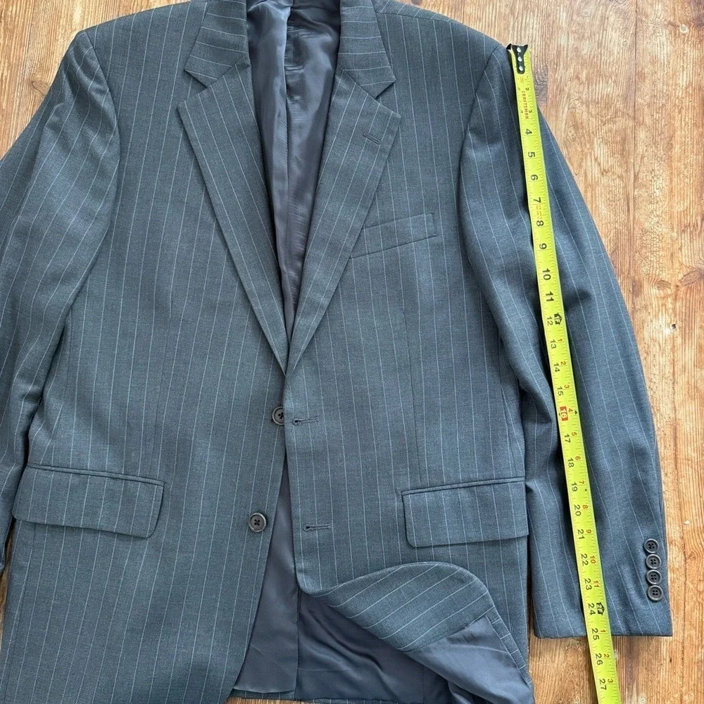 Brooks Brothers 100% Wool Elegant Charcoal Pinstripe Blazer Men's 40 Regular EUC